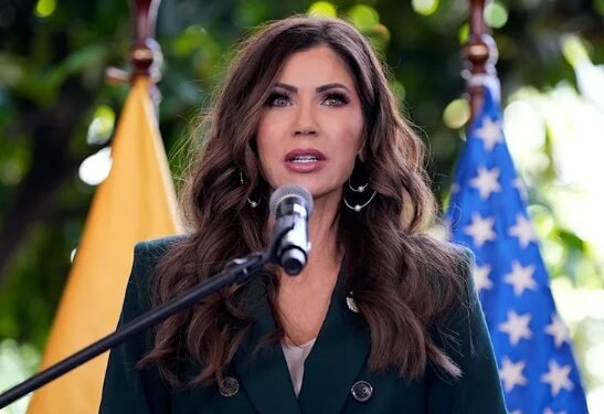 Trump destituye a Kristi Noem y anuncia quién puede ocupar cargo en DHS